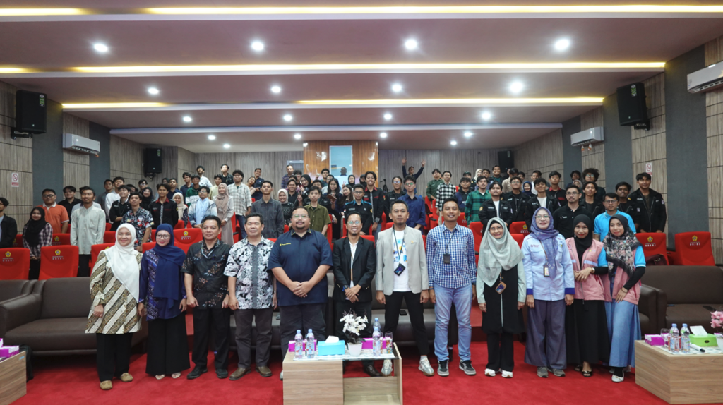 PLN UP3 Ogan Ilir Goes to Campus Universitas Sriwijaya: Edukasi Kelistrikan dan Semangat Pemuda untuk Energi Berkelanjutan